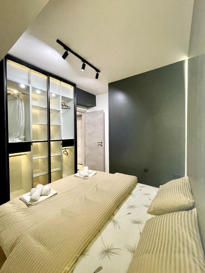Sunlight Luxe Apartment Skopje Luaran gambar