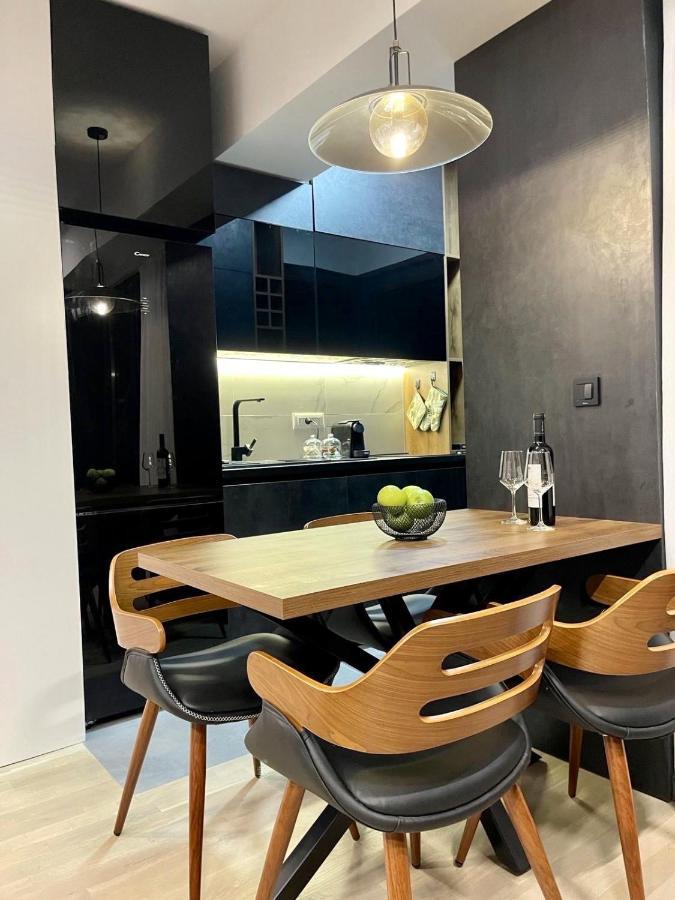 Sunlight Luxe Apartment Skopje Luaran gambar